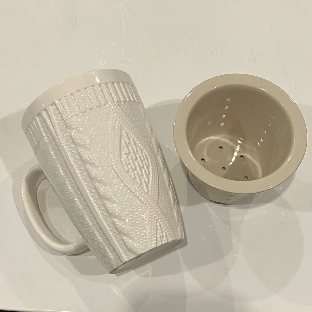 Textured White Stoneware Mug & Infuser
